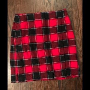 Black and red plaid Talbots skirt size 6 Like New